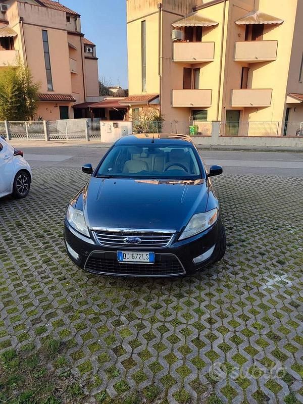 Begagnad Ford Mondeo 140 HK (102 kW) 2007 Sedan