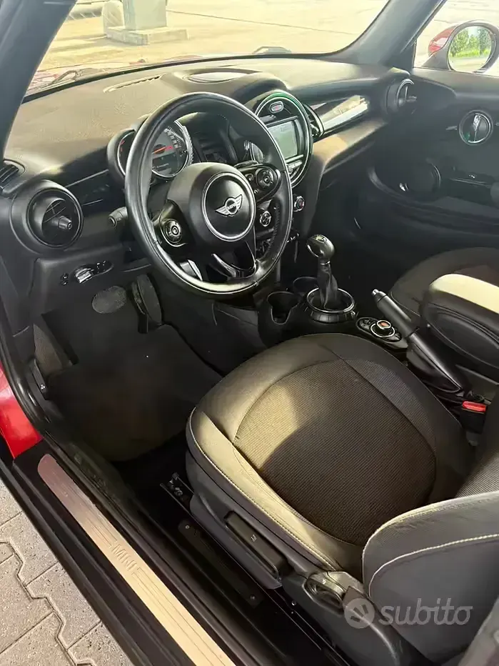 Usata Mini Cooper D 116 CV (85 kW) 2016 Rosso Utilitaria