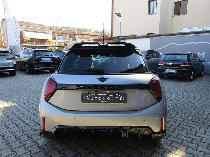 Usata Mini John Cooper Works 156 CV (114 kW) 2025 Melting silver Utilitaria