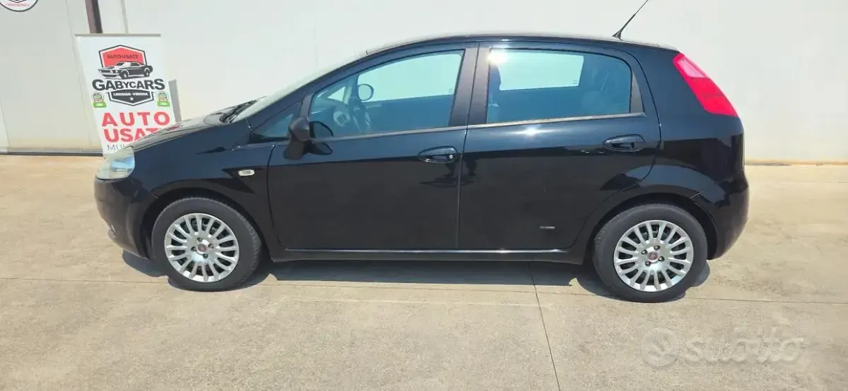 Usata Fiat Grande Punto 65 CV (47 kW) 2006 Nero Utilitaria