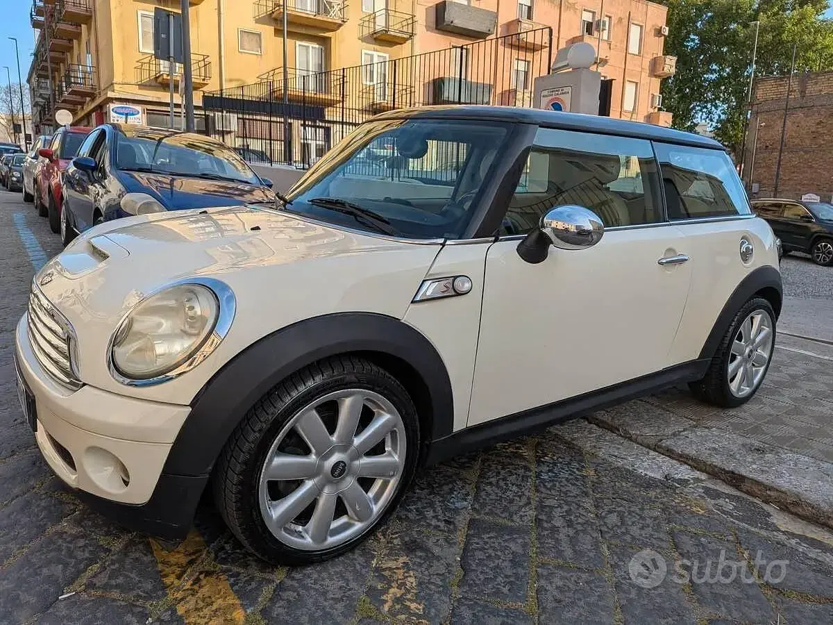 Usata Mini Cooper D 109 CV (80 kW) 2008 Utilitaria