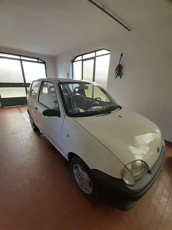 Usata Fiat 600 54 CV (39 kW) 2004 Utilitaria