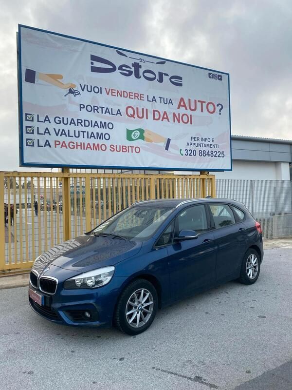 Blu Usata 2015 BMW 218 Active Tourer Luxury Line Monovolume | 7999 € (Super prezzo) - Immagine 1/4