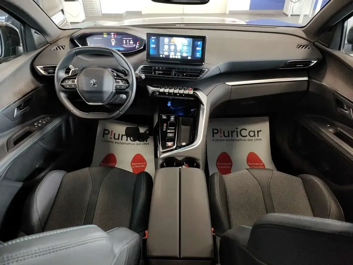 Usata Peugeot 3008 Allure 131 CV (96 kW) 2023 Grigio SUV