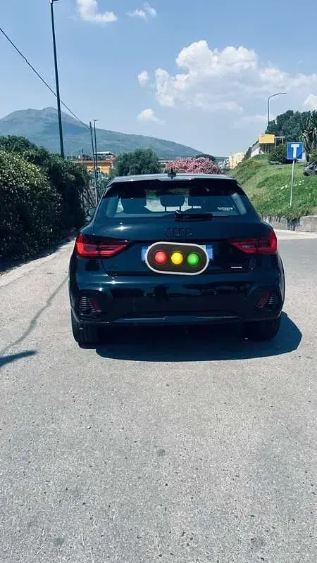 Usata Audi A1 Ambiente 116 CV (85 kW) 2024 Nero SUV