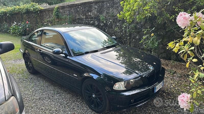 Begagnad BMW 320 Efficient Dynamics 170 HK (125 kW) 2001 Svart Sportkupé