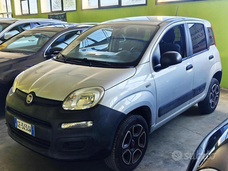 Grigio Usata 2021 Fiat Panda 4x4 Pop Utilitaria | 9672 € (Super prezzo) - Immagine 1/4