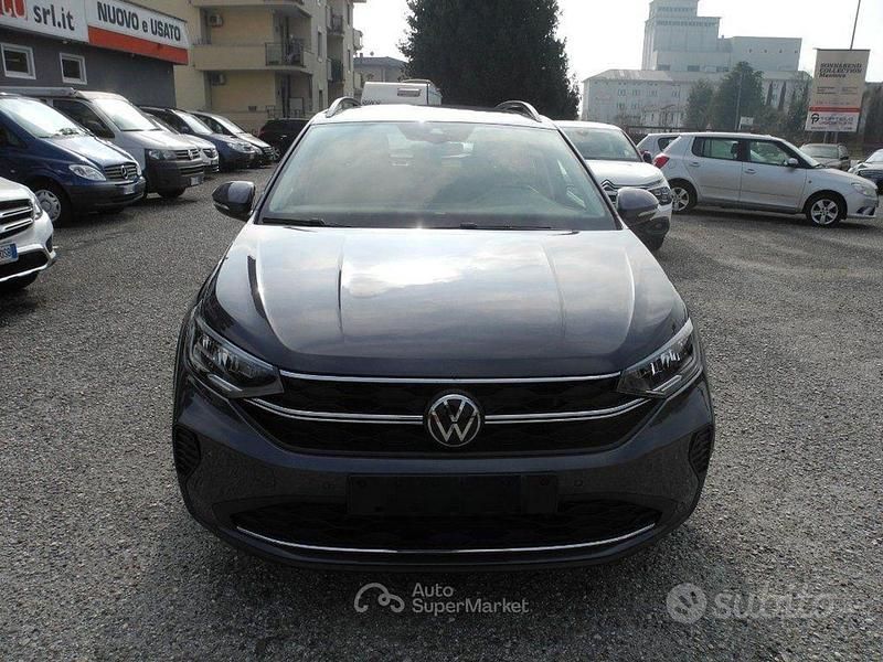 Usado VW Taigo Life 110 CV (80 kW) 2023 Gris SUV