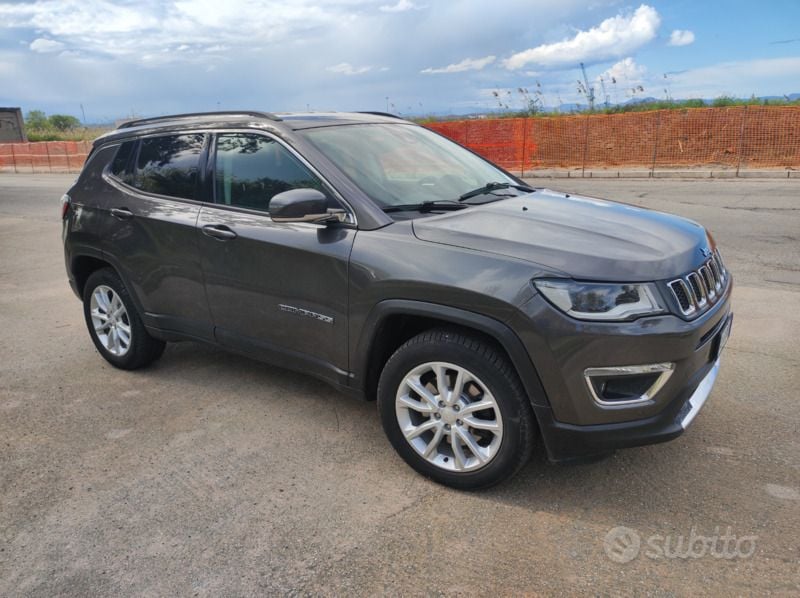 Usata Jeep Compass Limited 190 CV (139 kW) 2021 Grigio SUV