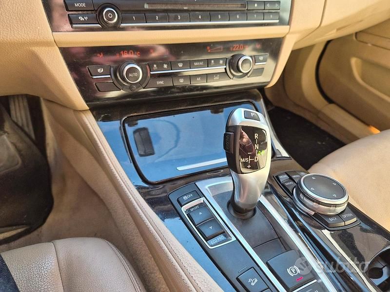 Usata BMW 520 143 CV (105 kW) 2016 Nero Berlina