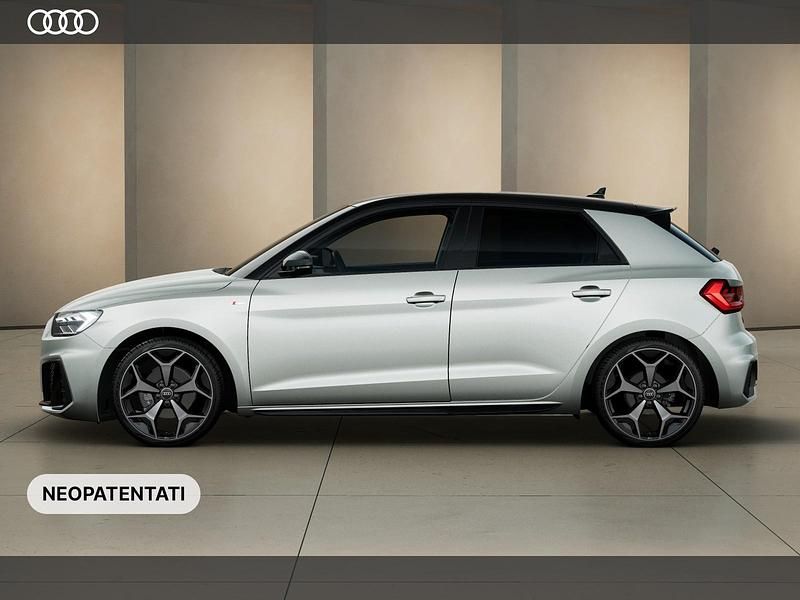 Nuova Audi A1 Sportback Design 116 CV (85 kW) 2026 Argento cavo metallizzato nero mito meta Utilitaria