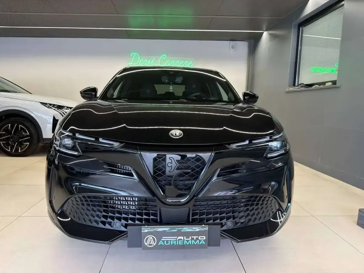 Nuova Alfa Romeo GT Junior 136 CV (100 kW) 2025 Nero Berlina