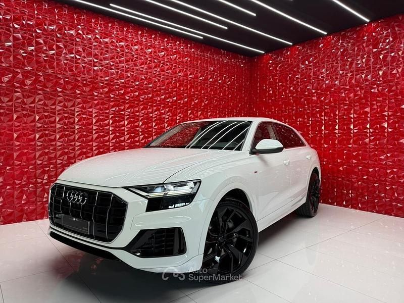 Usata Audi Q8 Sport 286 CV (210 kW) 2019 Bianco SUV