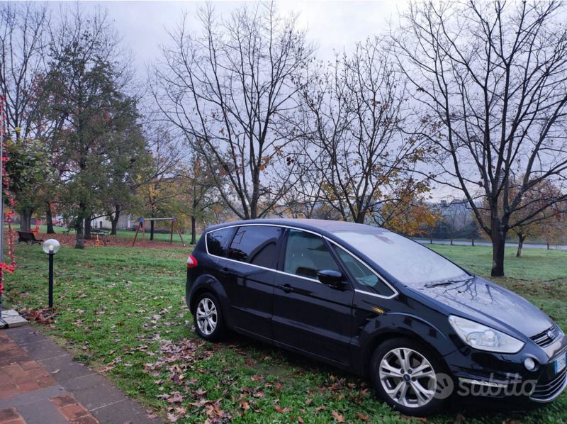 Usata Ford S-MAX S 203 CV (149 kW) 2012 Nero Monovolume