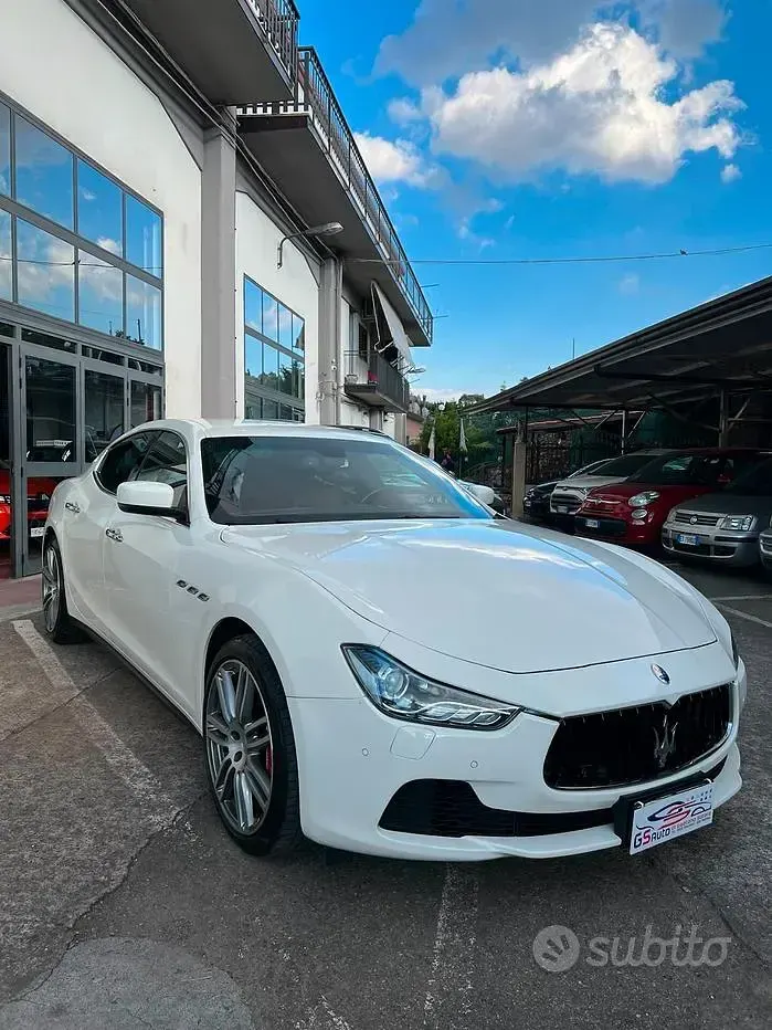 Usata Maserati Ghibli 275 CV (202 kW) 2015 Bianco Berlina