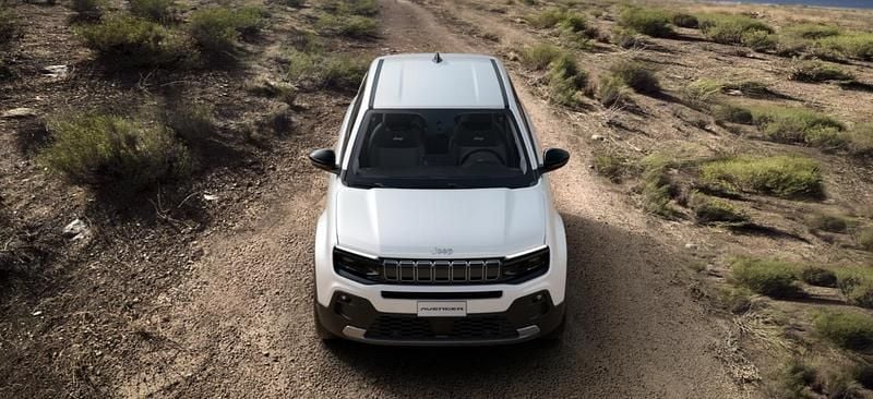 Usata Jeep Avenger Summit 101 CV (74 kW) 2024 Bianco SUV