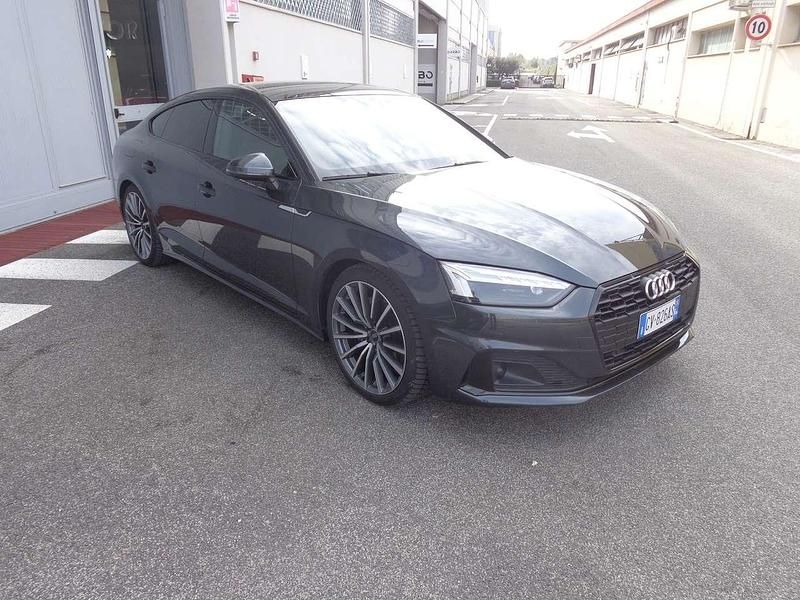 Usata Audi A5 Sportback Ambiente 204 CV (150 kW) 2023 Argento Utilitaria