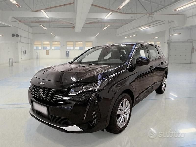 Usata Peugeot 5008 Business-Line 130 CV (95 kW) 2021 Nero SUV