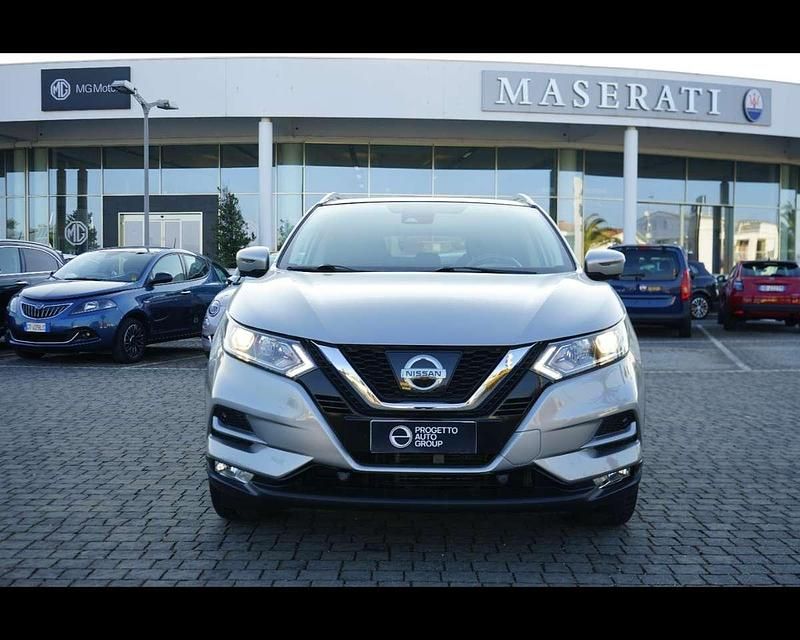 Usata Nissan Qashqai N-Connecta 131 CV (96 kW) 2018 Grigio SUV