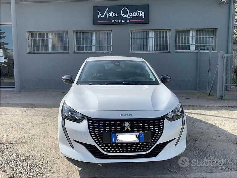 Usata Peugeot 208 Active 75 CV (55 kW) 2022 Bianco Utilitaria