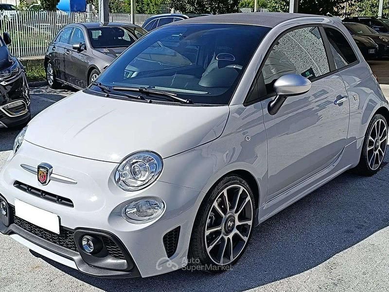 Usata Abarth 595C Turismo 165 CV (121 kW) 2022 Grigio Cabrio