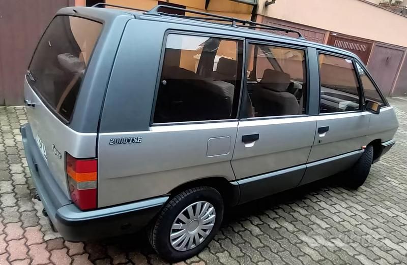 Usata Renault Espace 101 CV (74 kW) 1988 Grigio Monovolume