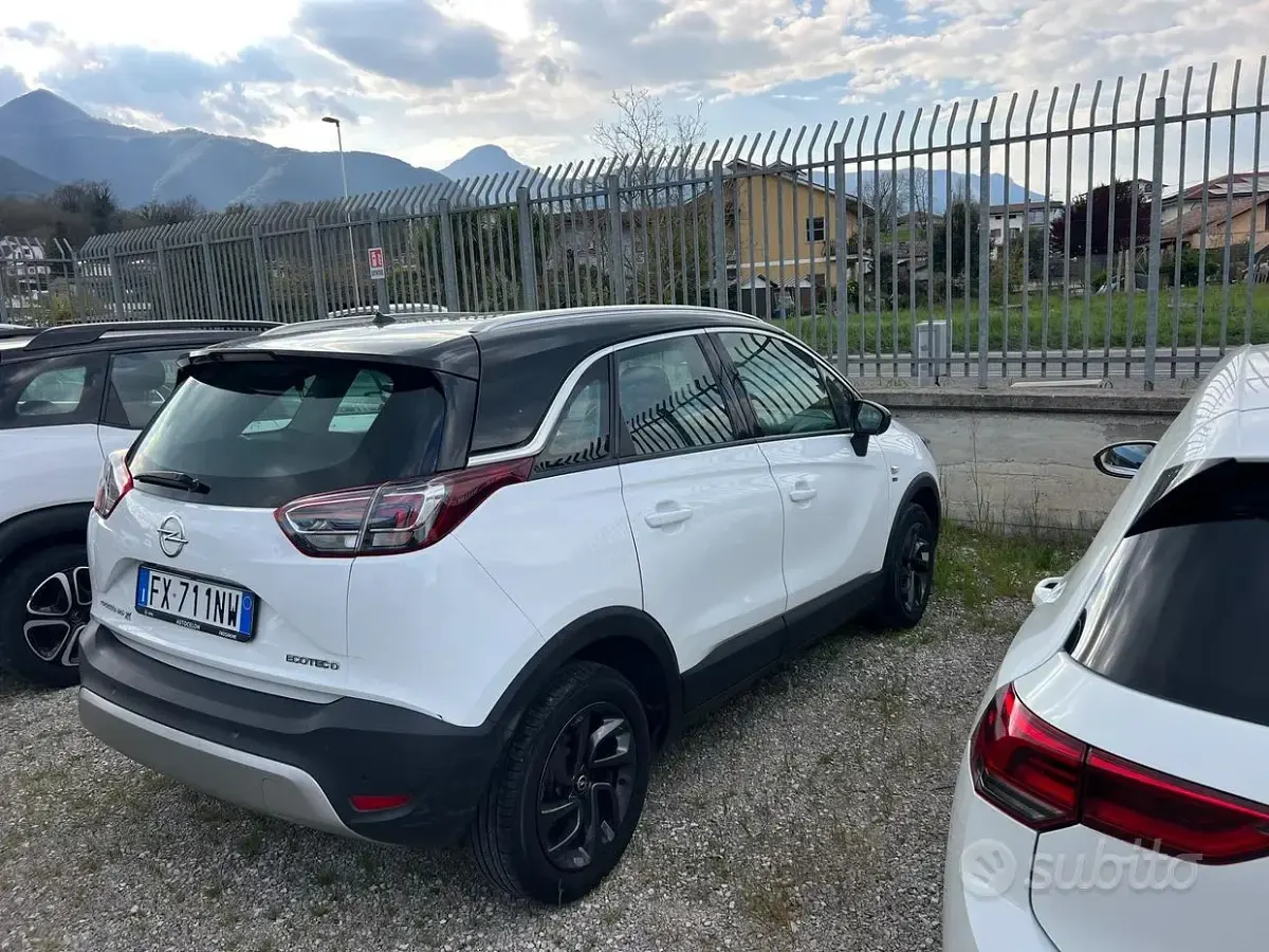 Usata Opel Crossland X Ultimate 102 CV (75 kW) 2019 Bianco SUV