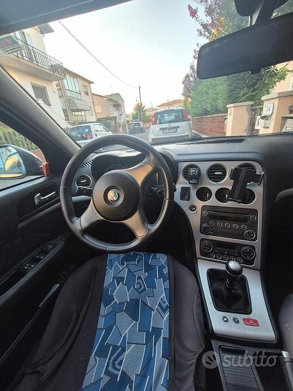 Usata Alfa Romeo 159 120 CV (88 kW) 2007 Nero Station wagon