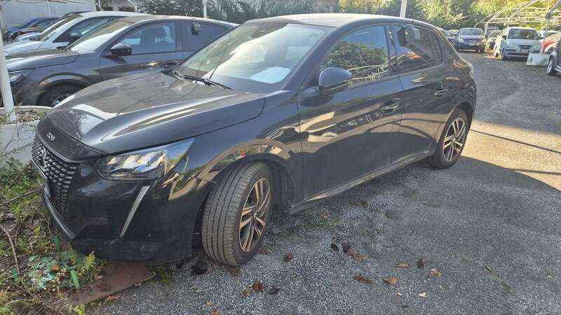 Nero Usata 2022 Peugeot 208 Allure Due volumi | 16.450 € (Buon prezzo) - Immagine 1/4
