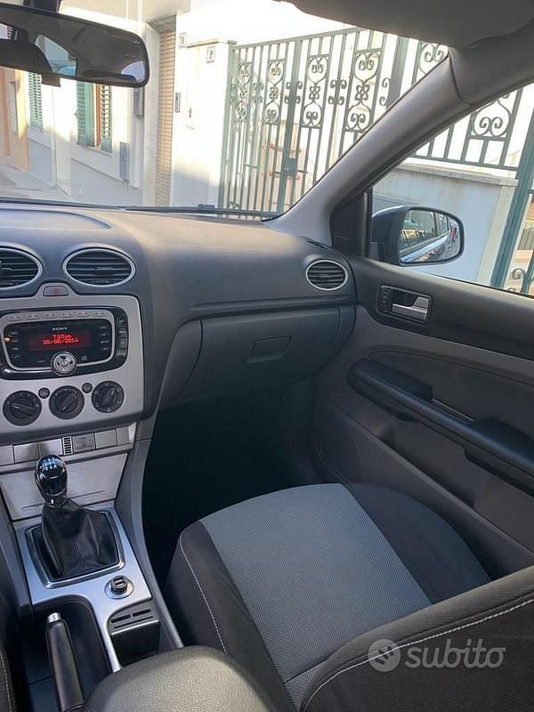 Usata Ford Focus 110 CV (80 kW) 2008 Blu Station wagon