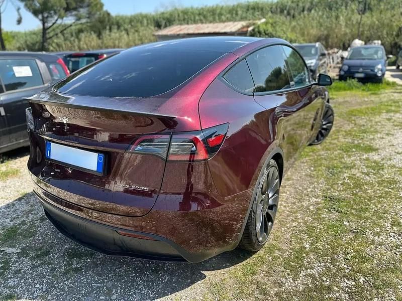 Usata Tesla Model Y Performance 392 kW (534 CV) 2023 Nero SUV