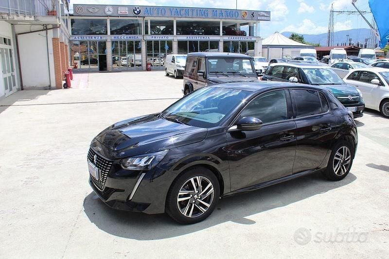 Usata Peugeot 208 Allure 103 CV (75 kW) 2021 Nero Utilitaria