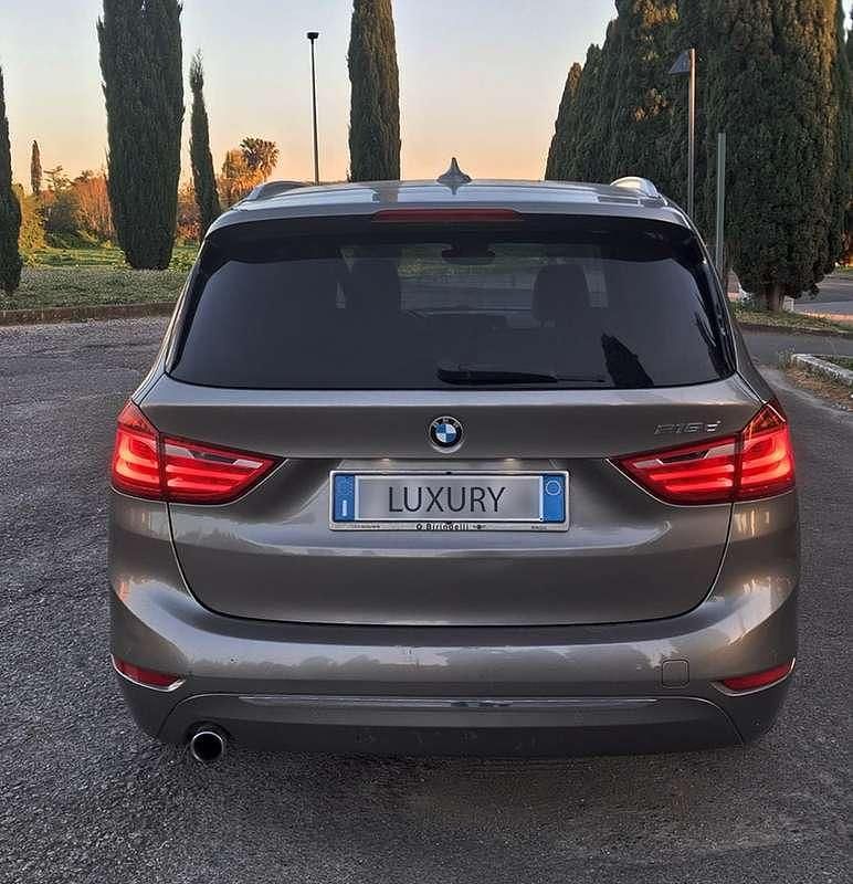 Usata BMW 218 Gran Tourer Luxury Line 150 CV (110 kW) 2016 Grigio Monovolume