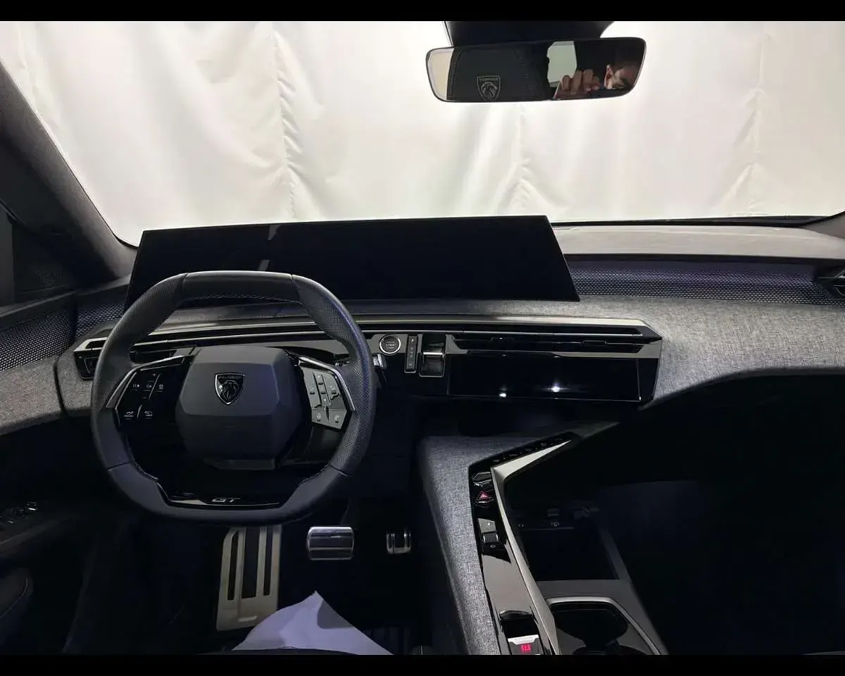 Usata Peugeot 5008 GT 136 CV (100 kW) 2025 Grigio titanio SUV