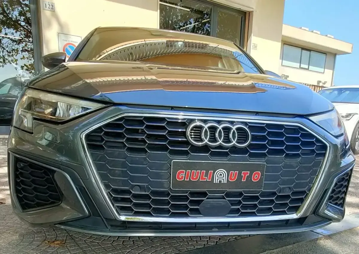 Usata Audi A3 S-Line 116 CV (85 kW) 2023 Grigio Berlina