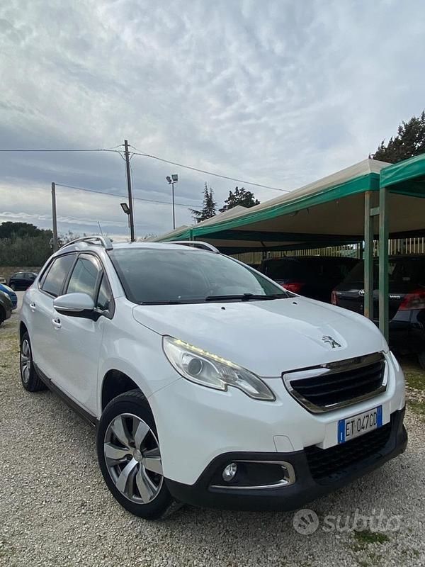 Usata Peugeot 2008 Allure 82 CV (60 kW) 2014 Bianco SUV