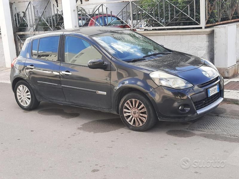 Usata Renault Clio II 2010 Nero Berlina