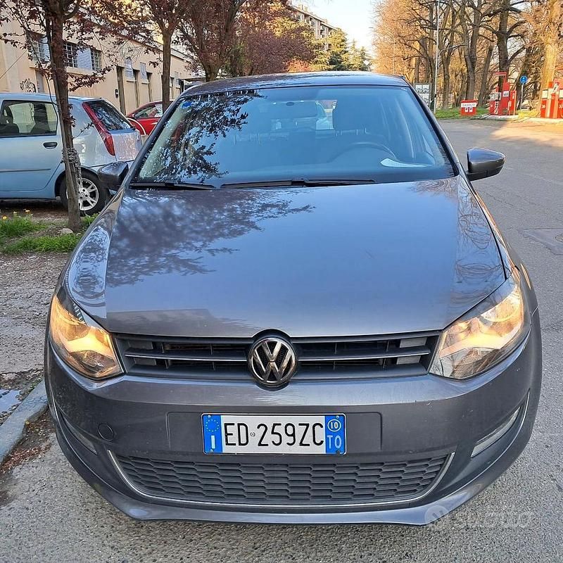 Usata VW Polo Highline 105 CV (77 kW) 2010 Grigio Utilitaria