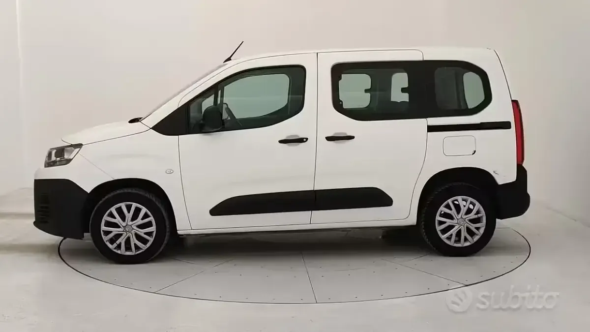 Occasion Citroën Berlingo Live 100 ch (73 kW) 2021 Blanc Monospace