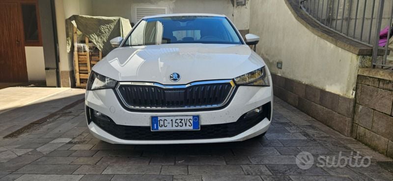 Usata 2020 Skoda Scala Ambition Due volumi | 10.200 € (Buon prezzo) - Immagine 1/4