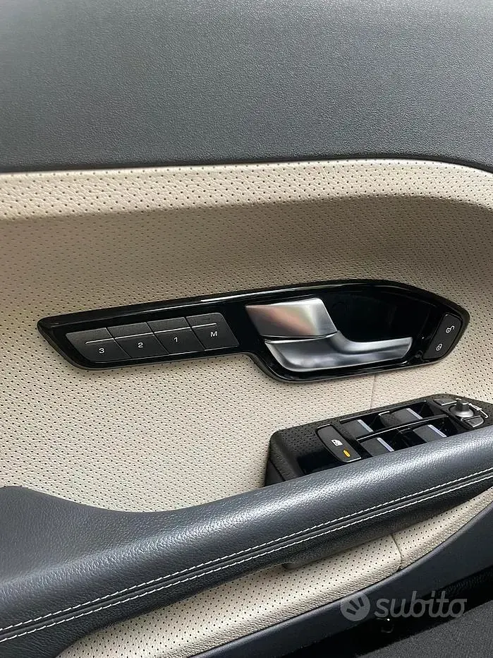 Usata Land Rover Range Rover evoque Dynamic 150 CV (110 kW) 2014 Grigio SUV
