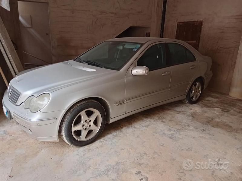 Usata Mercedes C220 Elegance 2001 Grigio Berlina