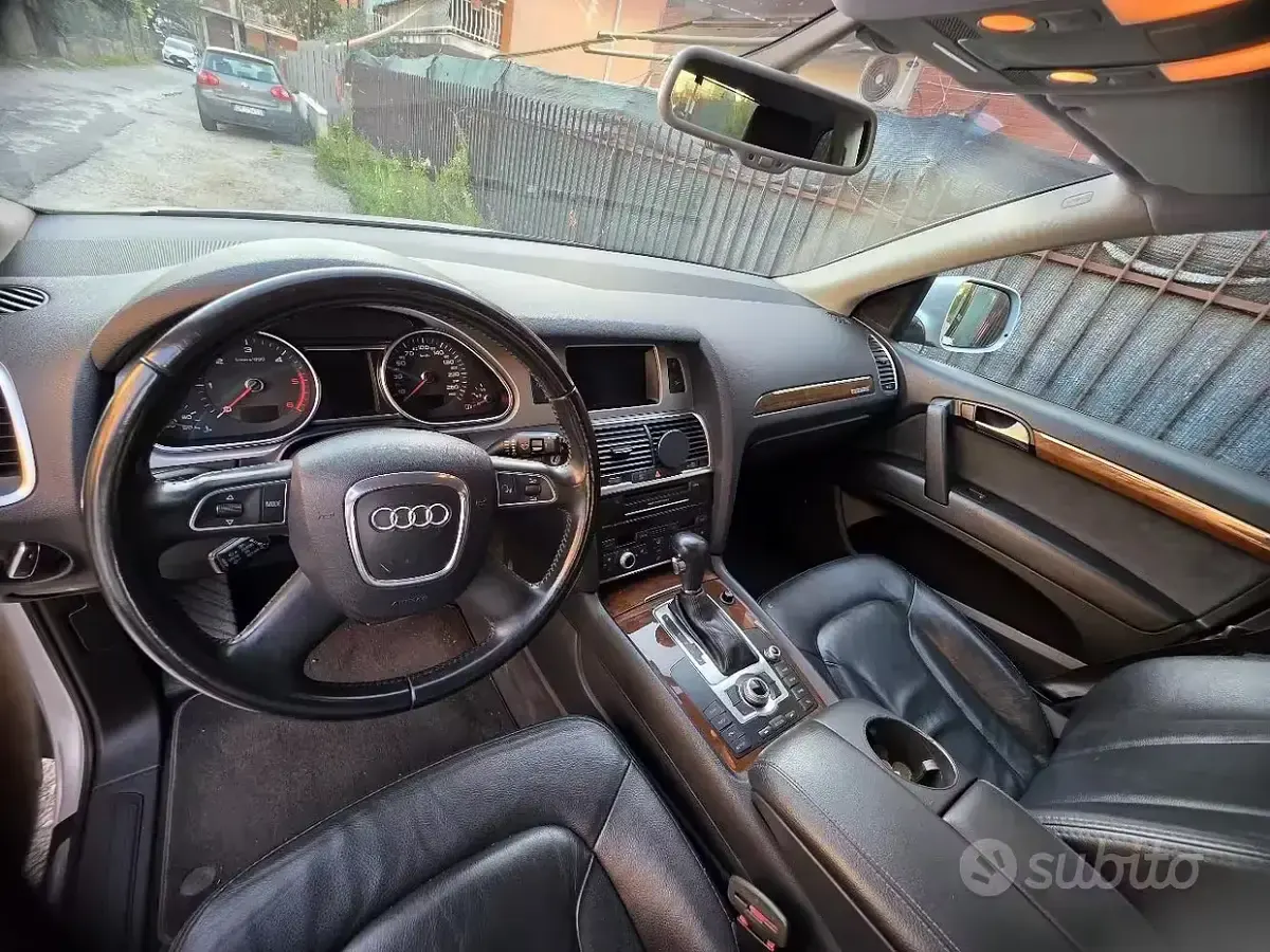 Usata Audi Q7 240 CV (176 kW) 2010 Grigio SUV