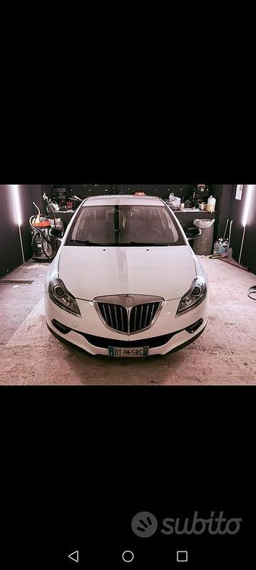 Usata Lancia Delta 120 CV (88 kW) 2009 Utilitaria