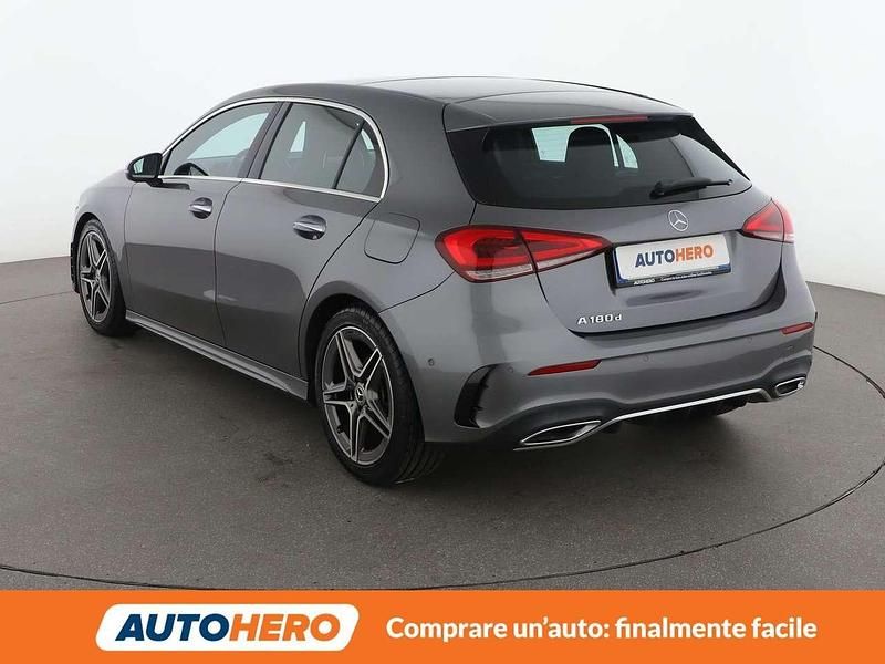 Usata Mercedes A180 Premium 116 CV (85 kW) 2020 Grigio Berlina