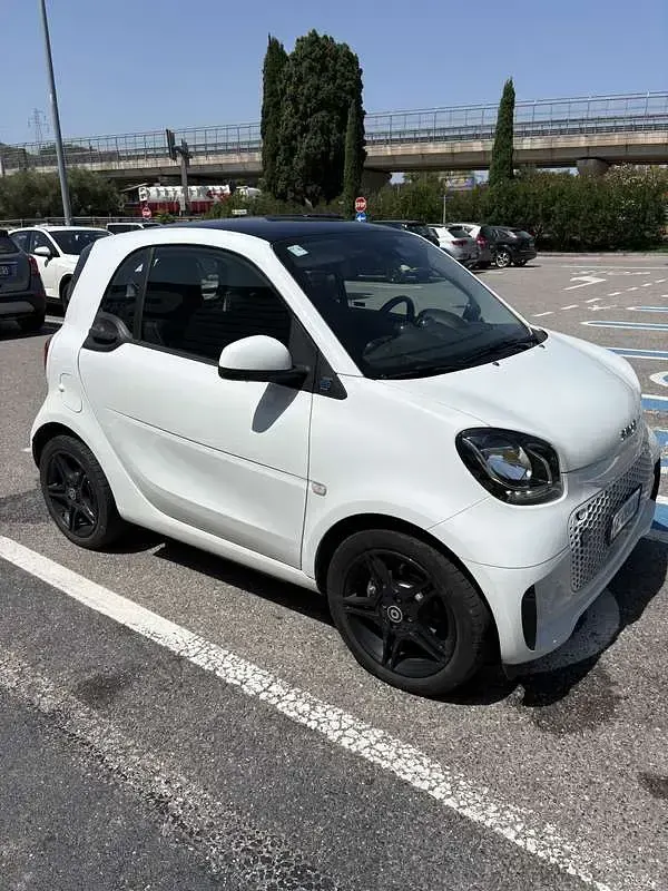 Usata Smart ForTwo Coupé Pulse 41 kW (56 CV) 2021 Utilitaria