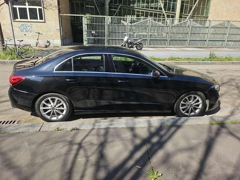 Begagnad Mercedes A200 163 HK (119 kW) 2020 Sedan