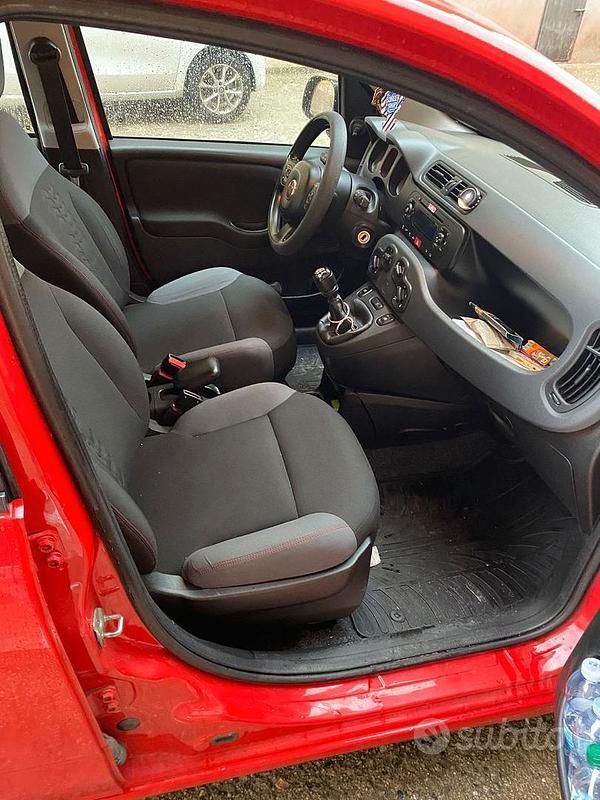 Usata Fiat Panda 69 CV (50 kW) 2016 Rosso Berlina