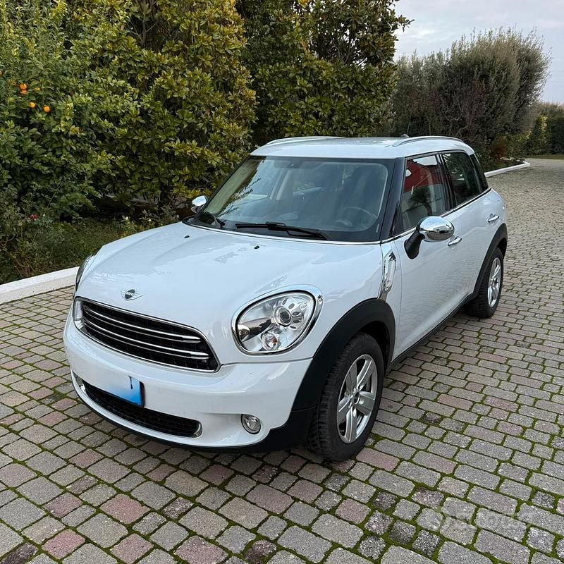 Bianco Usata 2014 Mini Cooper Countryman SUV | 9000 € - Immagine 1/4
