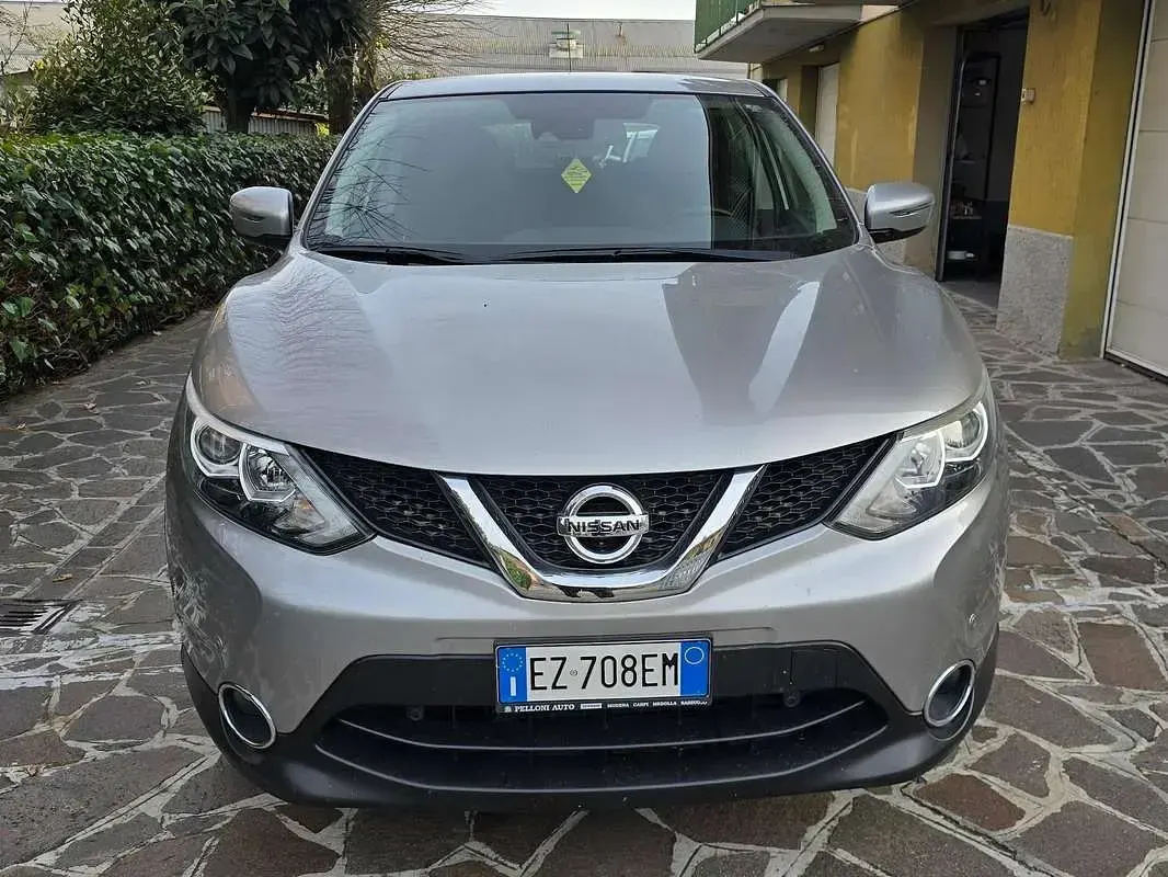 Usata Nissan Qashqai Acenta 131 CV (96 kW) 2014 Argento SUV
